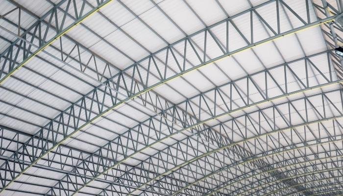 Kelebihan Atap Metal dalam Mengurangi Konsumsi Energi