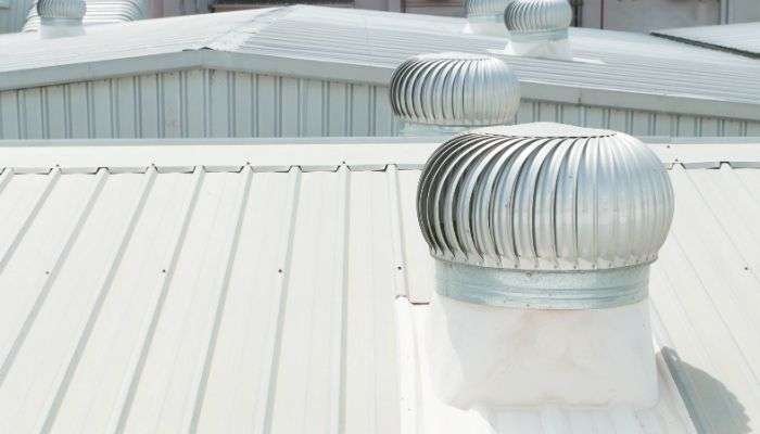 Pertimbangkan 6 Hal Ini Sebelum Memilih Atap Pabrik