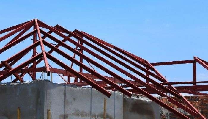 Atap Baja Ringan Ambruk? Jangan-jangan Karena Faktor Berikut