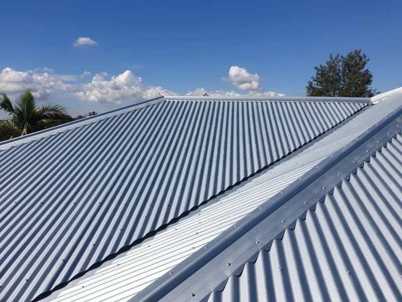 Atap Metal Ringan untuk Bangunan Minimalis